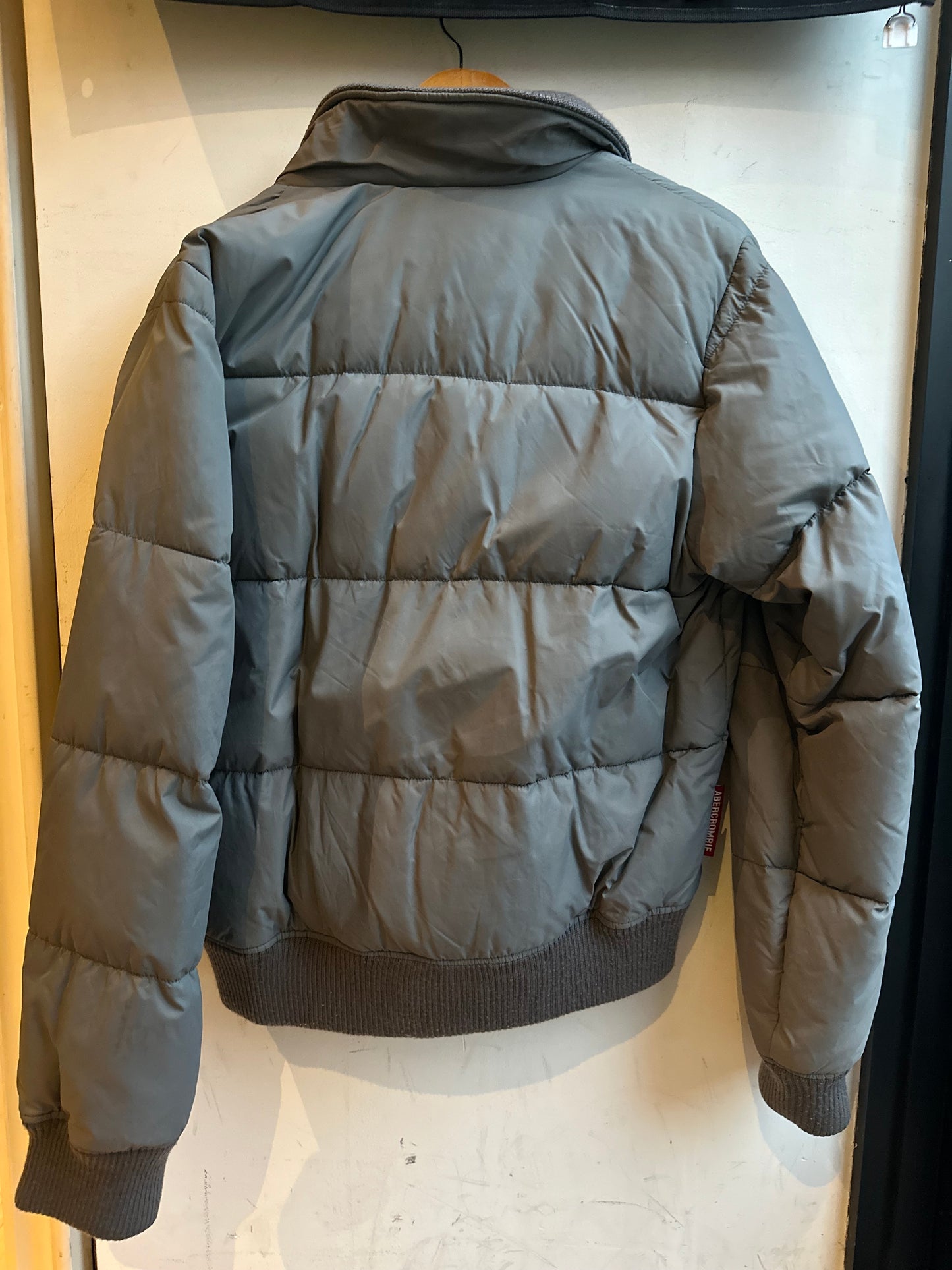 Puffer Jacket - Abercrombie